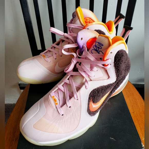 NEW Nike men's 9.5 LeBron 9 IX King of LA sneakers shoes pink furry DJ3908-600 - Picture 8 of 8
